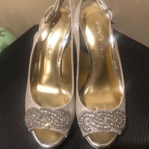 Nicely embellished Antonio Melani evening shoe.